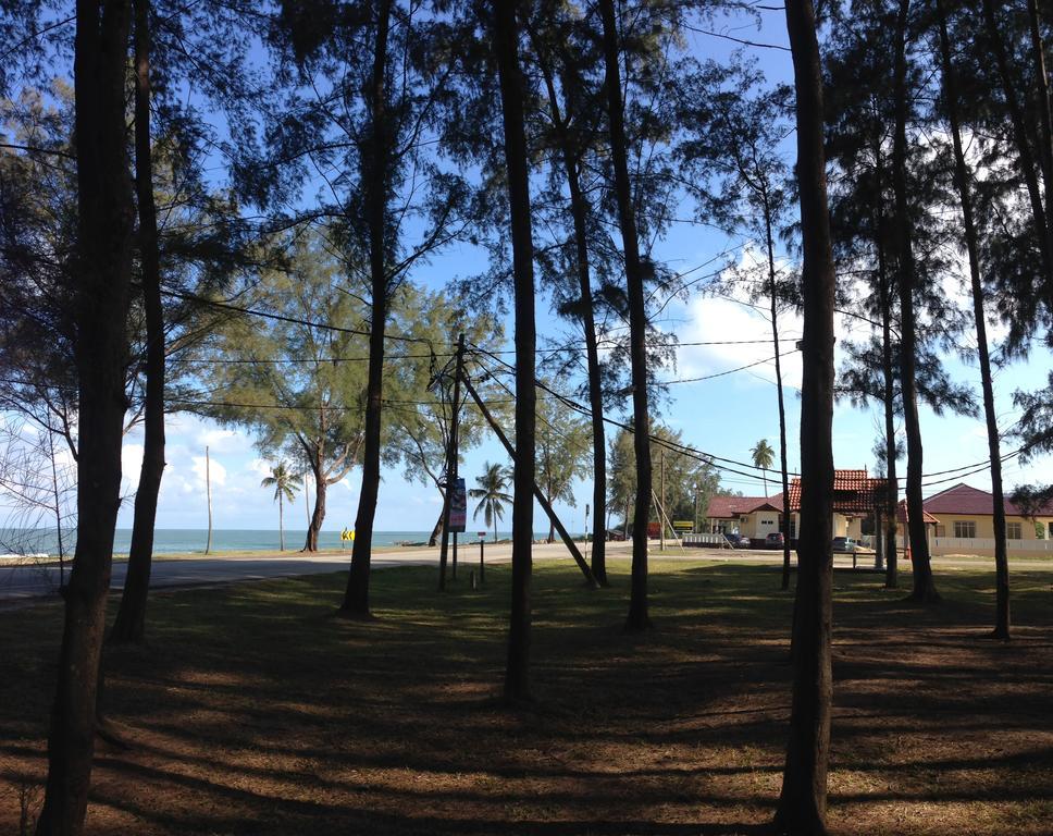 Semarak Beach Inn Dungun Extérieur photo