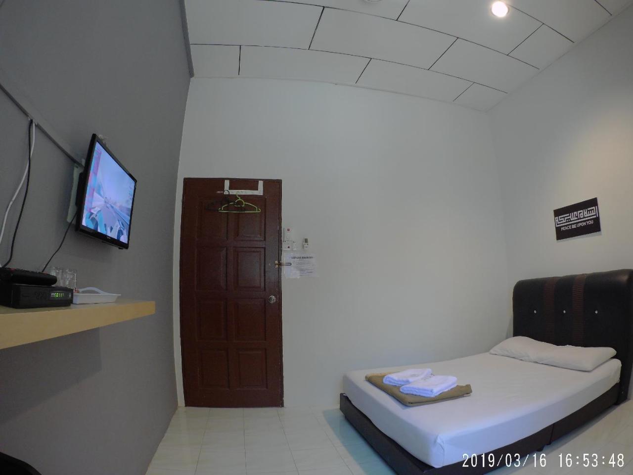 Semarak Beach Inn Dungun Extérieur photo